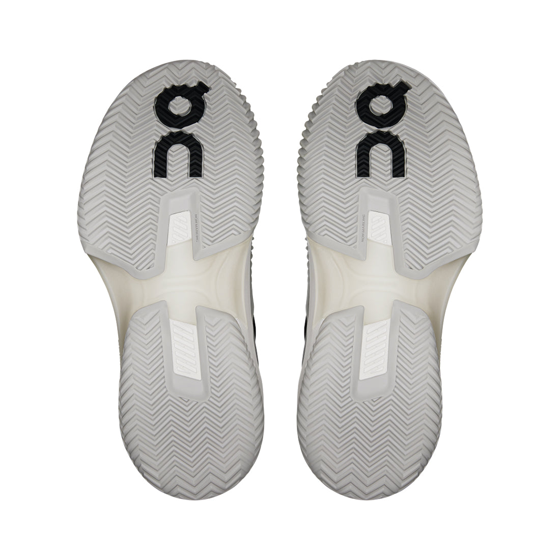 The Roger Pro Fire Clay - Glacier/Black